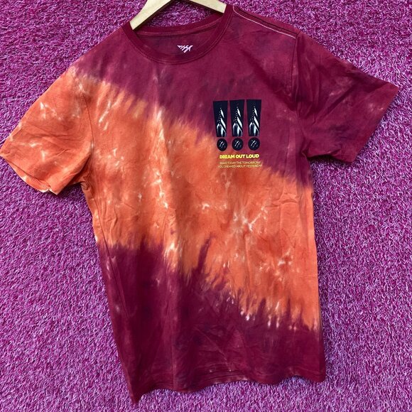 Paper Planes | Do or Dye Dream Out Loud Chromatic T-Shirt Small - Picture 1 of 4